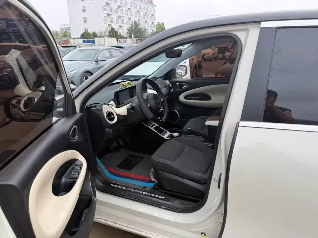 Wuling Bingo — Фото автомобиля 10