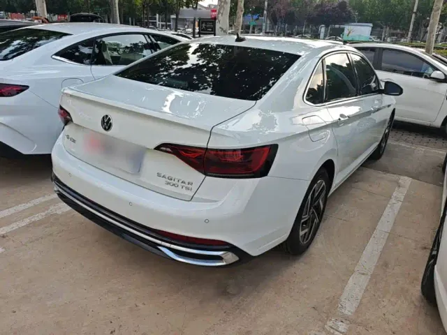 Volkswagen Sagitar — Фото автомобиля 6
