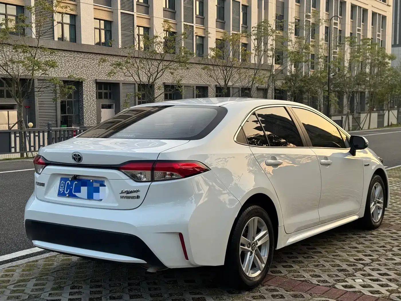 Toyota Levin 2022 Dual Engine 1.8H E-CVT Leading Edition — Фото автомобиля 9