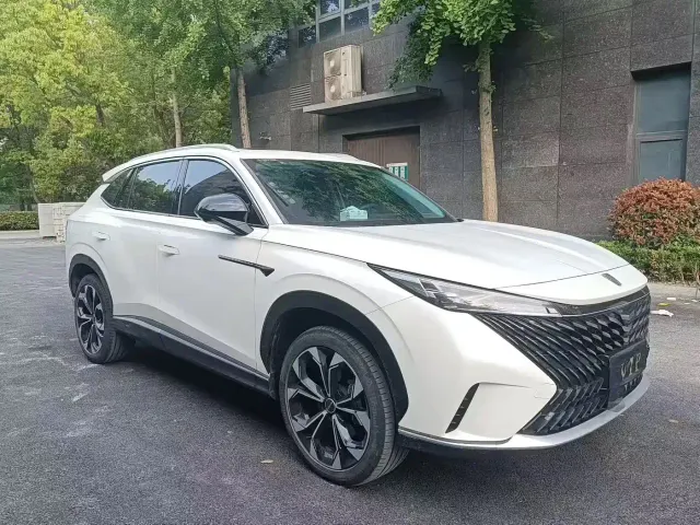 Roewe RX5 — Фото автомобиля 2