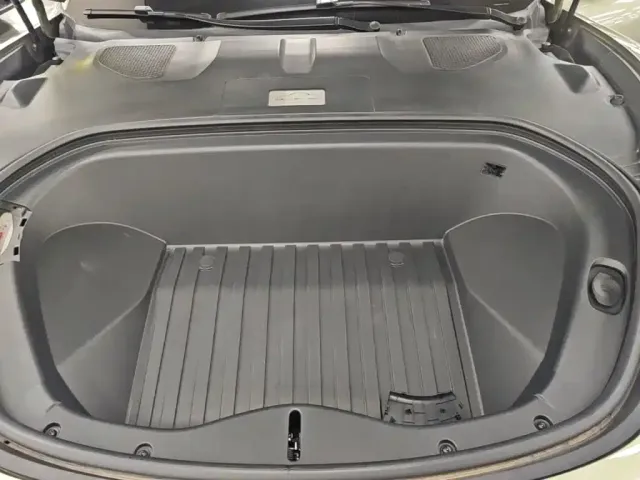 Xiaomi SU7 — Фото автомобиля 15