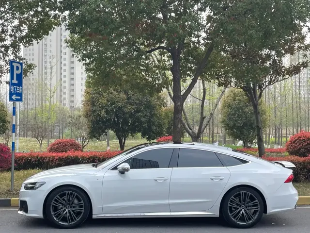 Audi A7 — Фото автомобиля 3