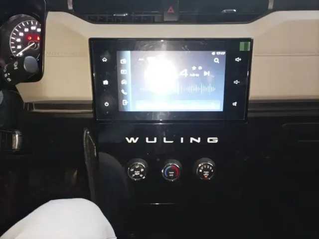 Wuling Zhengcheng — Фото автомобиля 12