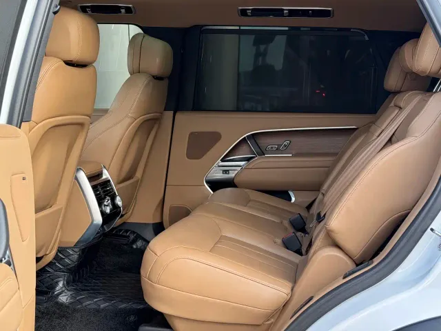 Land Rover Range Rover — Фото автомобиля 14