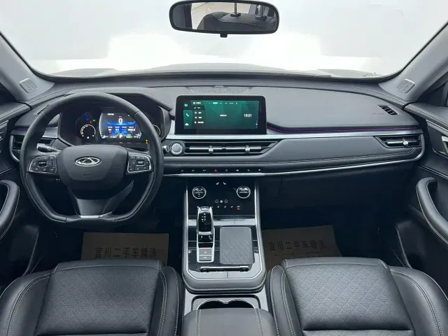 Chery Tiggo 8 — Фото автомобиля 9
