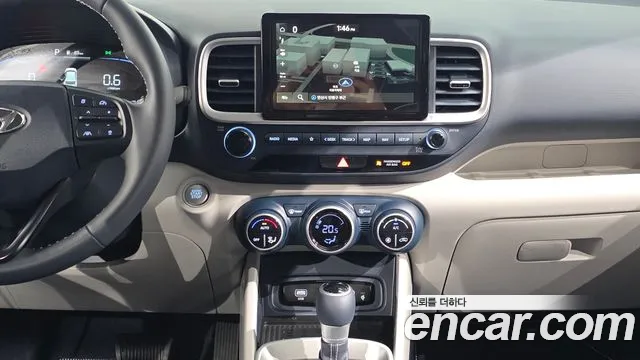 Hyundai Venue — Фото автомобиля 18