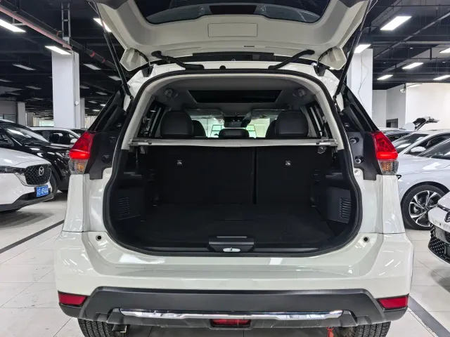 Nissan X-Trail — Фото автомобиля 21