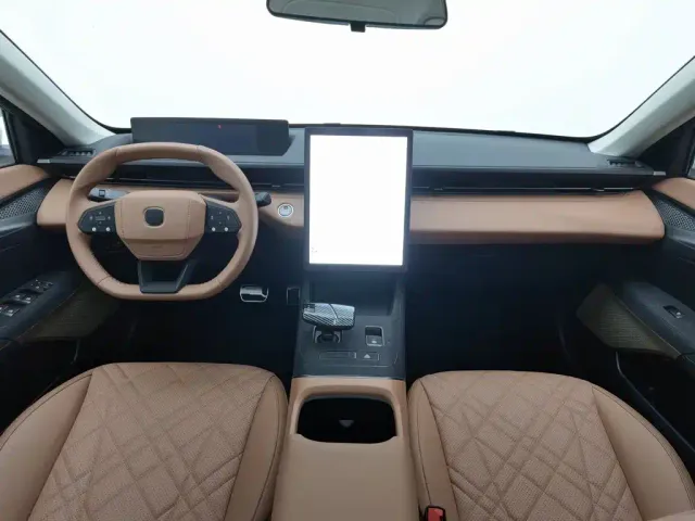 Changan Eado — Фото автомобиля 5