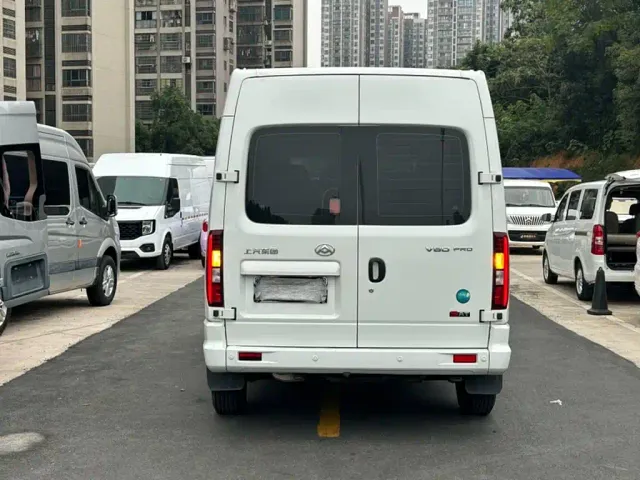 Maxus Xintu V80 — Фото автомобиля 8