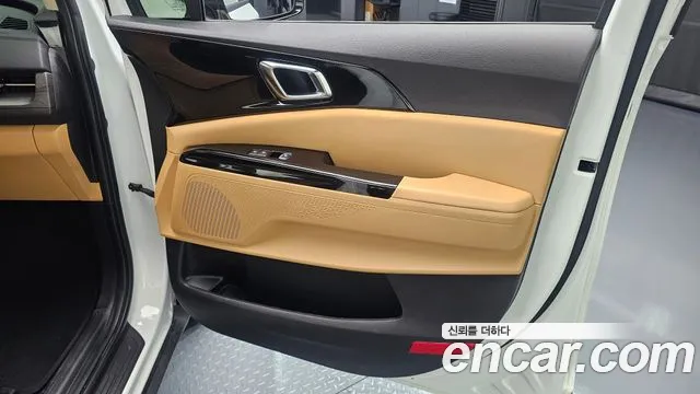 Kia Canival Carnival 4 поколение Бензин 9 мест Noblesse — Фото автомобиля 24