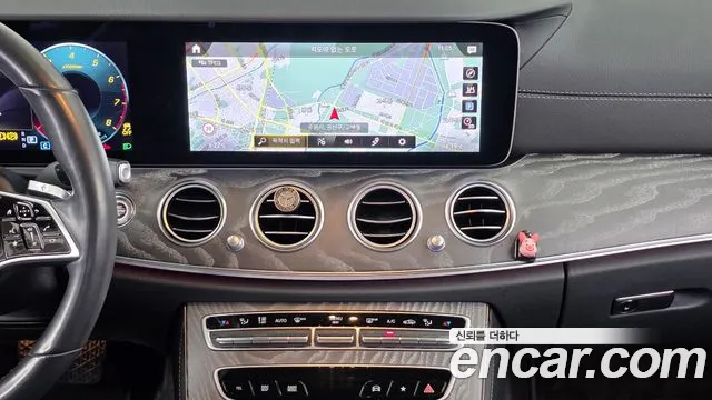 Mercedes-Benz E-Class W213 — Фото автомобиля 20