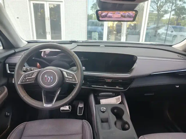 Buick Envision Plus — Фото автомобиля 6