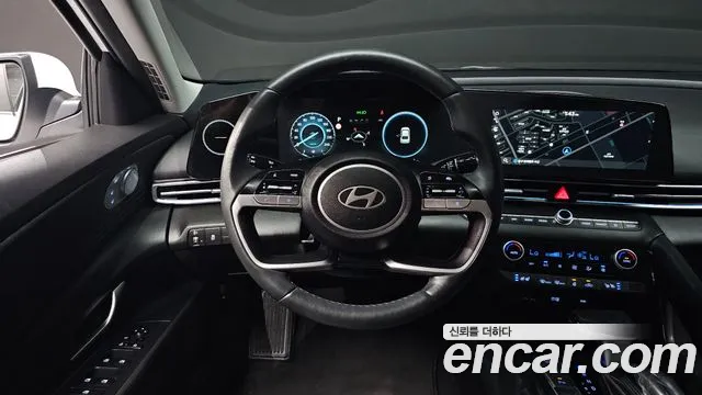 Hyundai AVANTE Новый Avante (CN7) — Фото автомобиля 12