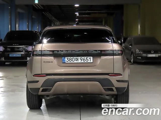 Land Rover Range Rover Evoque Range Rover Evoque 2 поколение P250 Dynamic SE — Фото автомобиля 4