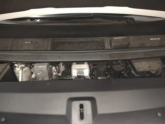 Li Auto MEGA — Фото автомобиля 19