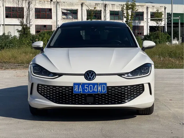 Volkswagen Lamando — Фото автомобиля 2