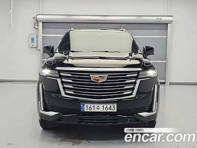 Cadillac Escalade 5th Gen — Фото автомобиля 2