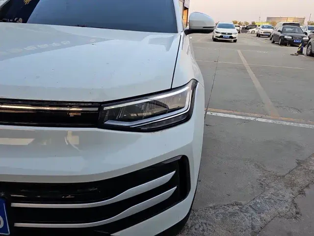 Volkswagen Tharu — Фото автомобиля 5