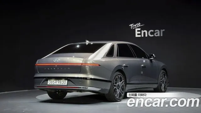 Hyundai Grandeur — Фото автомобиля 2