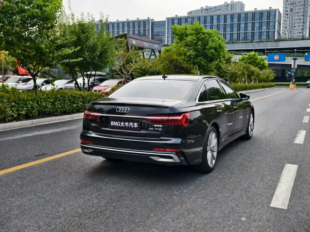 Audi A6L — Фото автомобиля 4