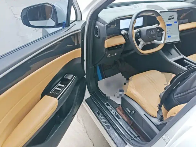 Geely Galaxy L7 — Фото автомобиля 15