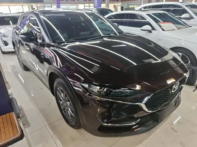 Mazda CX-4 — Фото автомобиля 3