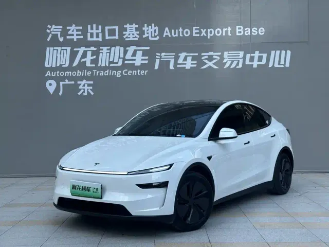 Фотография автомобиля — Tesla Model Y