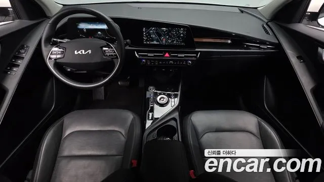 Kia Niro — Фото автомобиля 10
