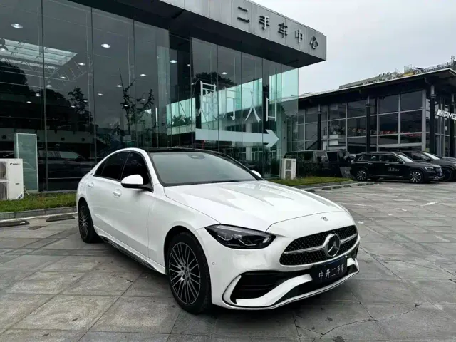 Mercedes-Benz C-Class — Фото автомобиля 3
