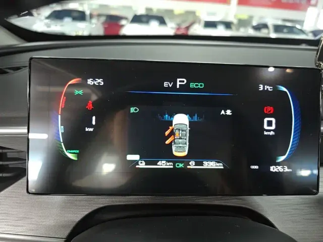 BYD Seal 05 DM-i — Фото автомобиля 7