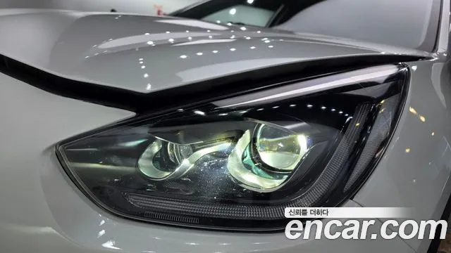 Kia Niro — Фото автомобиля 7