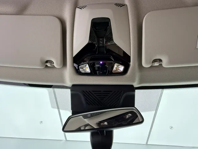 BMW X1 — Фото автомобиля 14