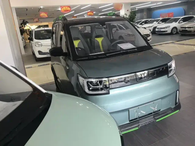 Wuling Hongguang Mini EV — Фото автомобиля 3
