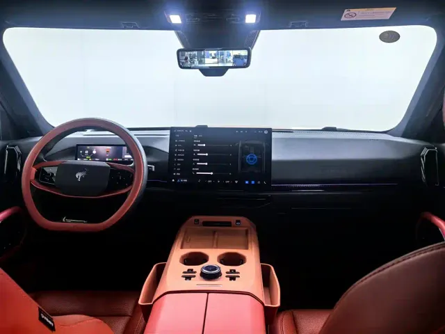 Ford Mustang NEV — Фото автомобиля 9