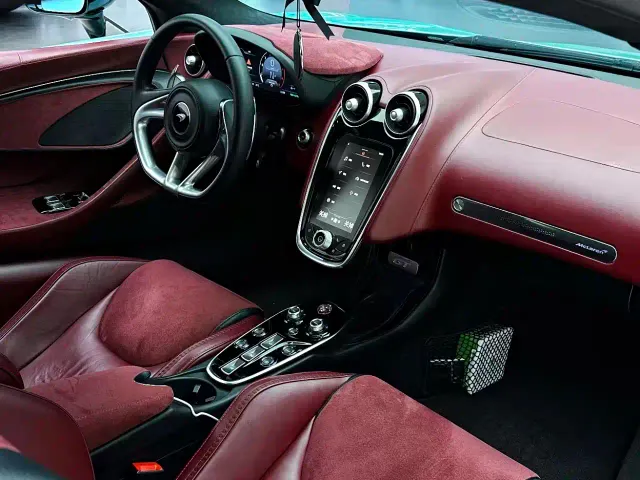 McLaren GT — Фото автомобиля 6