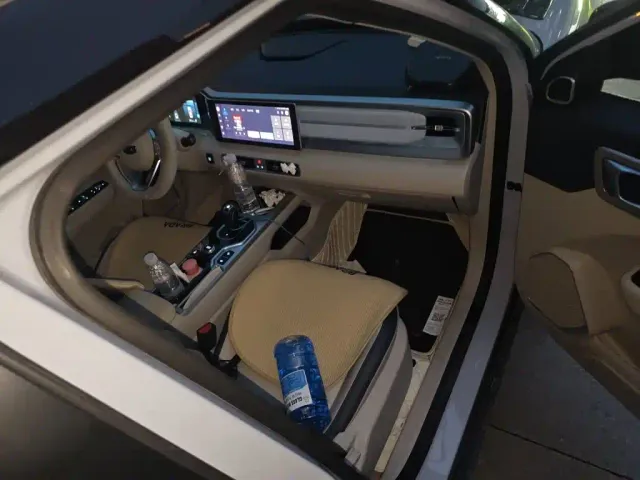 Geely ICON — Фото автомобиля 19