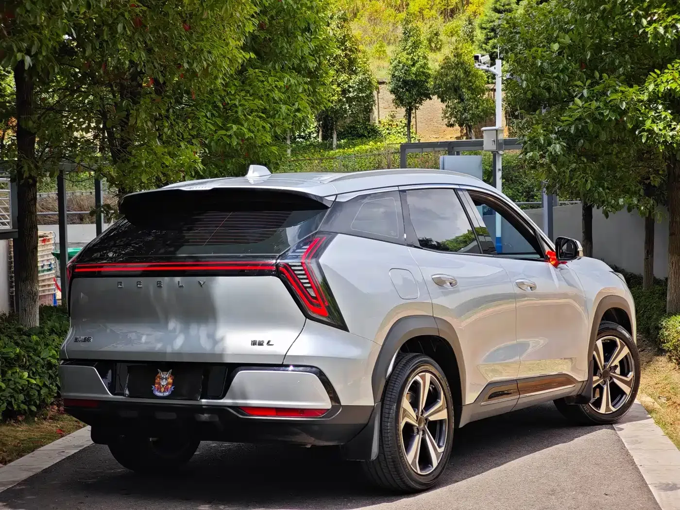 Geely Boyue L 2025 Model 4th Gen 1.5TD DCT Shanhe — Фото автомобиля 4