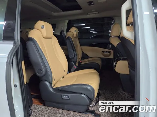 Kia Carnival — Фото автомобиля 11