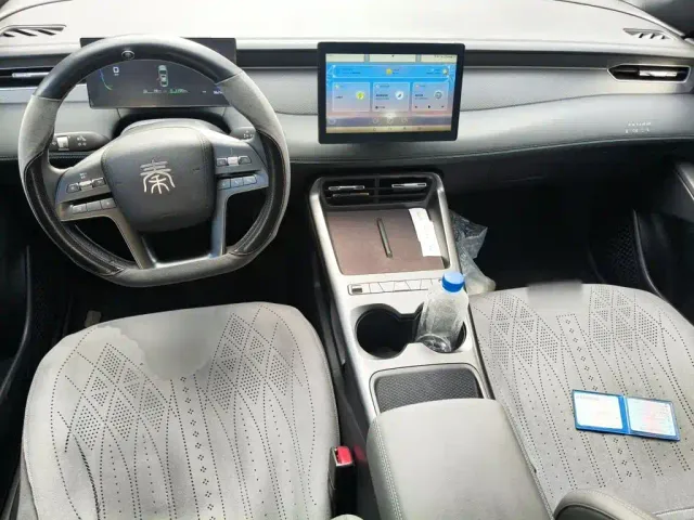 BYD Qin PLUS — Фото автомобиля 5