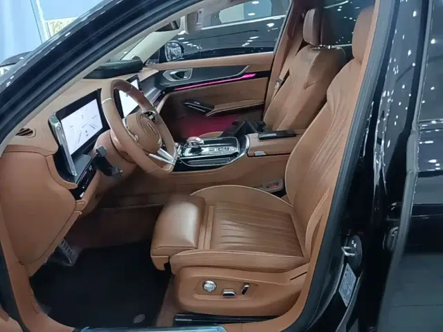 Hongqi H9 — Фото автомобиля 10