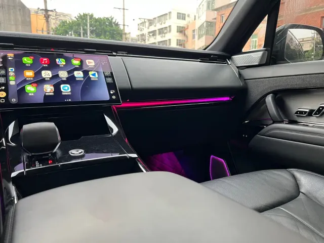 Land Rover Range Rover Sport — Фото автомобиля 9