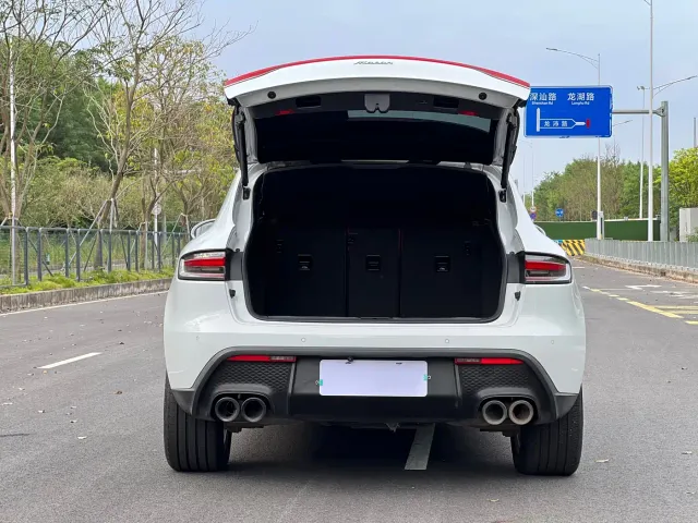Porsche Macan — Фото автомобиля 19