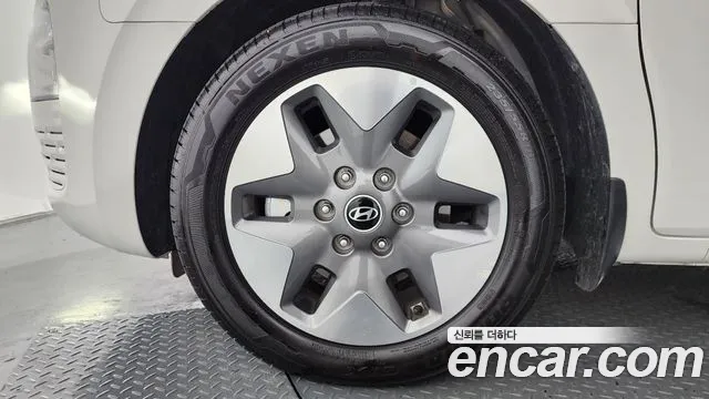 Hyundai Staria Staria 4WD Tourer 11 мест — Фото автомобиля 5