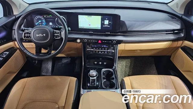Kia Canival — Фото автомобиля 4