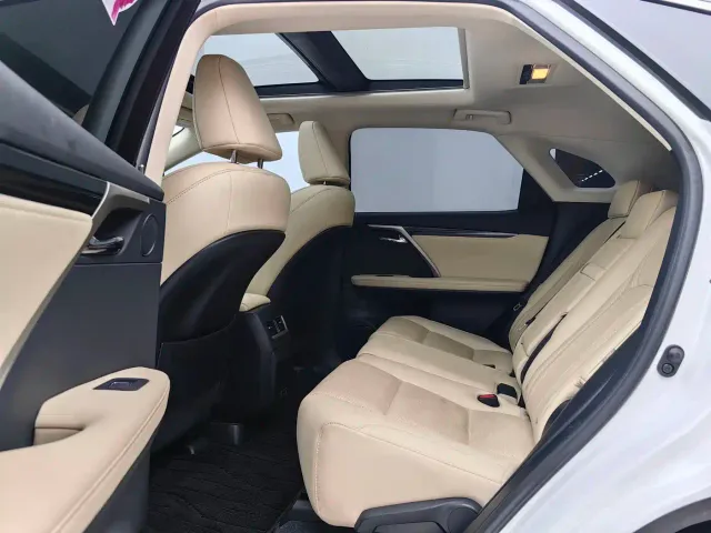 Lexus RX — Фото автомобиля 7