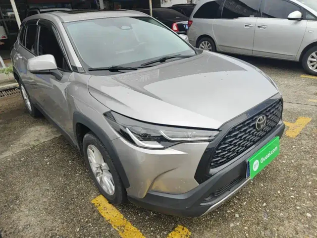 Toyota Corolla Cross — Фото автомобиля 3
