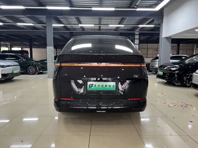 XPeng XPeng X9 2026 Model Extended Range Base Version — Фото автомобиля 7