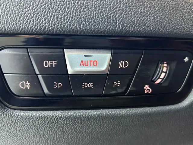 BMW 3 Series — Фото автомобиля 8