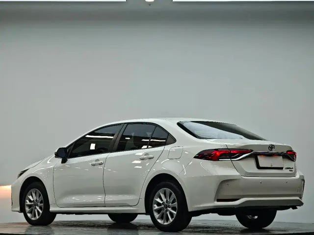 Toyota Corolla — Фото автомобиля 4