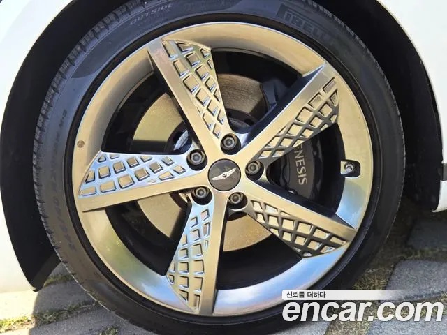 Genesis G80 Бензин 2.5 турбо AWD — Фото автомобиля 6